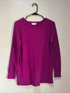 LOFT Magenta Crewneck Sweater Textured Raglan Sleeves Sz M Comfy Chic TC0310